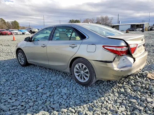 4T1BF1FK6GU174272 2016 TOYOTA CAMRY - Image 2
