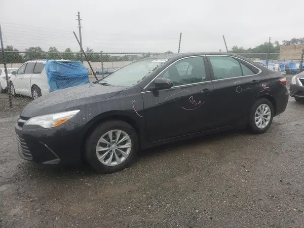 4T1BF1FK6GU174921 2016 TOYOTA CAMRY - Image 1