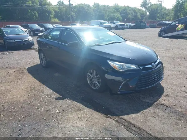 4T1BF1FK6GU175552 2016 TOYOTA CAMRY - Image 1