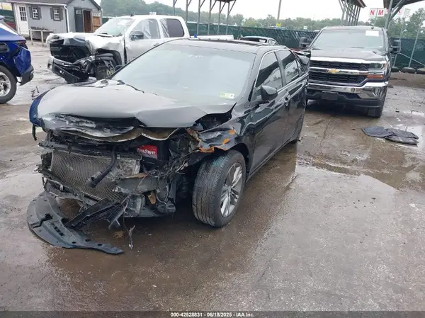4T1BF1FK6GU178340 2016 TOYOTA CAMRY - Image 2