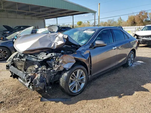 4T1BF1FK6GU179200 2016 TOYOTA CAMRY - Image 1
