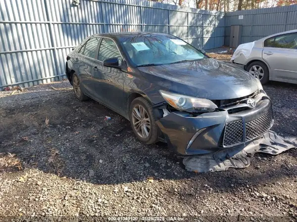 4T1BF1FK6GU179228 2016 TOYOTA CAMRY - Image 1