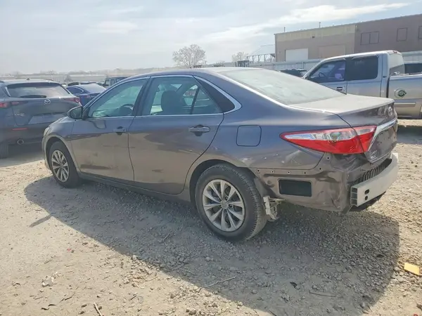 4T1BF1FK6GU179455 2016 TOYOTA CAMRY - Image 2