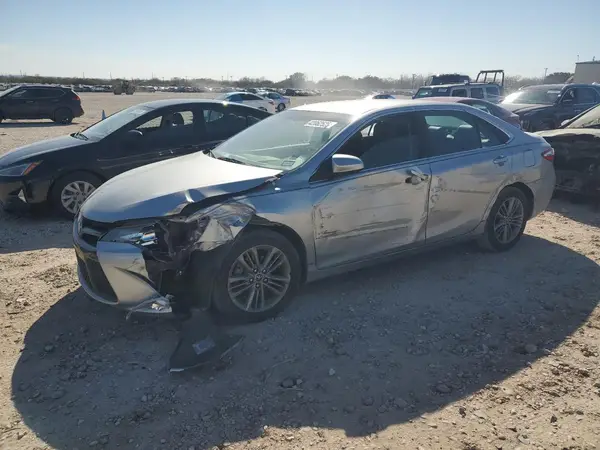 4T1BF1FK6GU181836 2016 TOYOTA CAMRY - Image 1