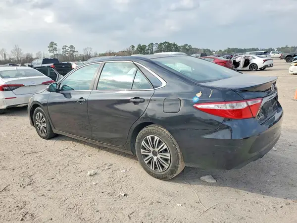 4T1BF1FK6GU182307 2016 TOYOTA CAMRY - Image 2