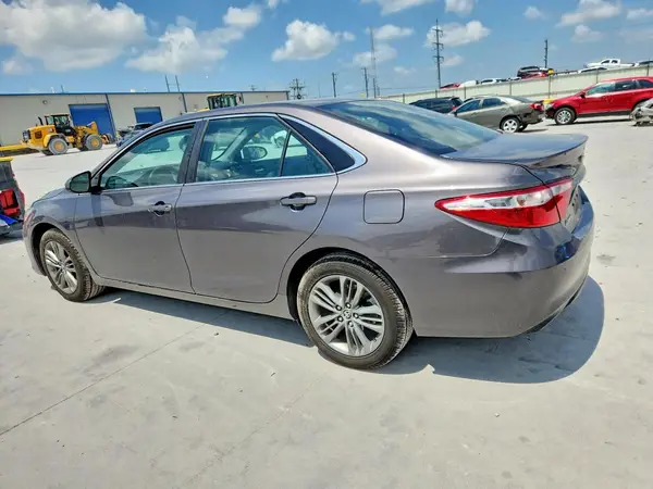 4T1BF1FK6GU184901 2016 TOYOTA CAMRY - Image 2