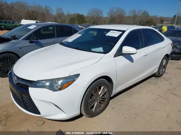 4T1BF1FK6GU185434 2016 TOYOTA CAMRY - Image 2