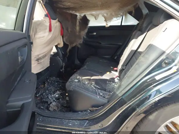 4T1BF1FK6GU185658 2016 TOYOTA CAMRY - Image 8