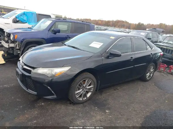 4T1BF1FK6GU187362 2016 TOYOTA CAMRY - Image 2