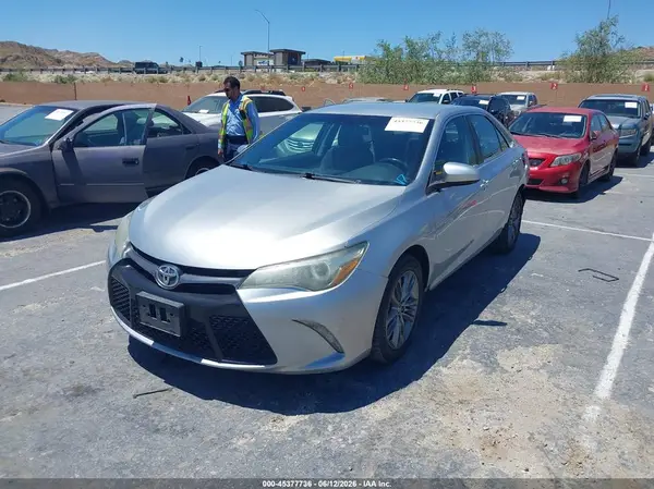 4T1BF1FK6GU195252 2016 TOYOTA CAMRY - Image 2