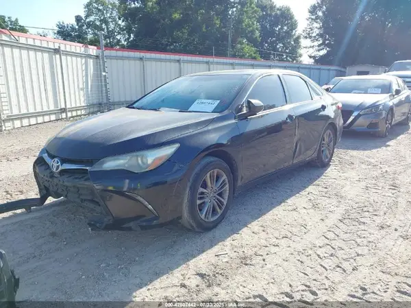 4T1BF1FK6GU197471 2016 TOYOTA CAMRY - Image 2