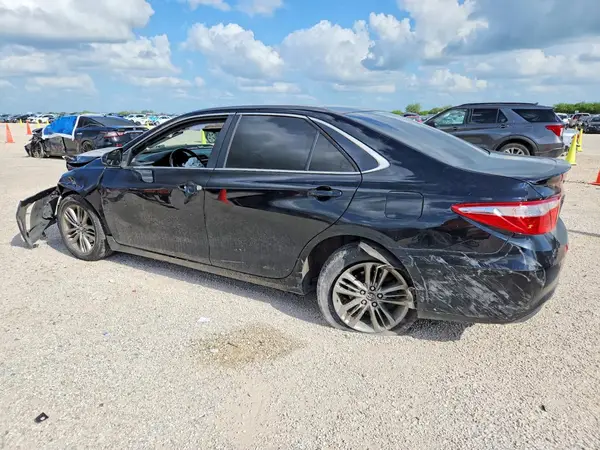 4T1BF1FK6GU202992 2016 TOYOTA CAMRY - Image 2