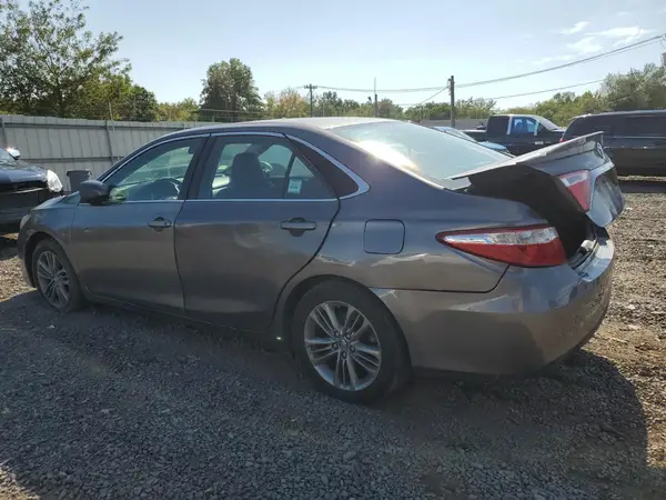 4T1BF1FK6GU203186 2016 TOYOTA CAMRY - Image 2