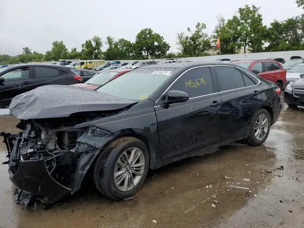 4T1BF1FK6GU203270 2016 TOYOTA CAMRY - Image 1