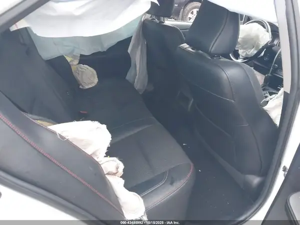 4T1BF1FK6GU209568 2016 TOYOTA CAMRY - Image 8