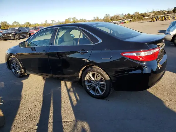 4T1BF1FK6GU210137 2016 TOYOTA CAMRY - Image 2