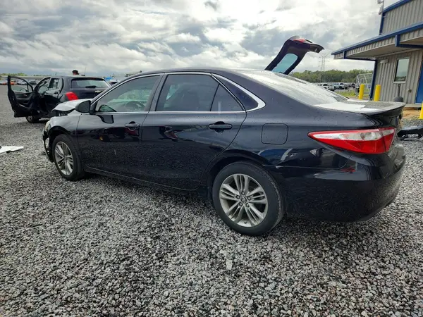 4T1BF1FK6GU212681 2016 TOYOTA CAMRY - Image 2