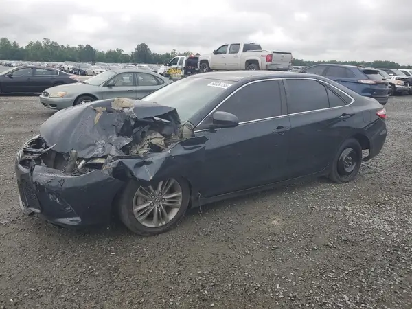 4T1BF1FK6GU213944 2016 TOYOTA CAMRY - Image 1