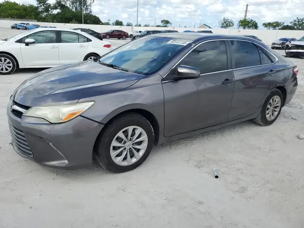 4T1BF1FK6GU215452 2016 TOYOTA CAMRY - Image 1