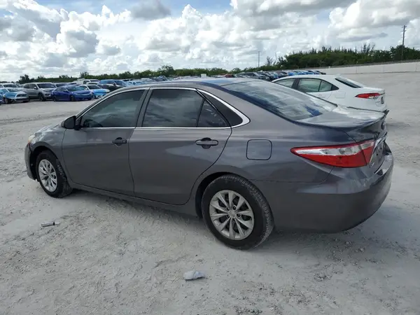 4T1BF1FK6GU215452 2016 TOYOTA CAMRY - Image 2