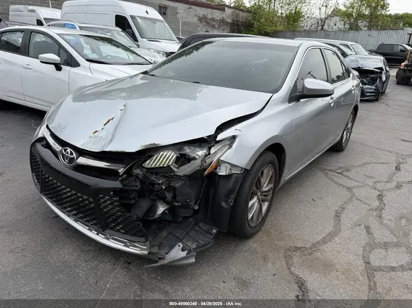 4T1BF1FK6GU217105 2016 TOYOTA CAMRY - Image 2