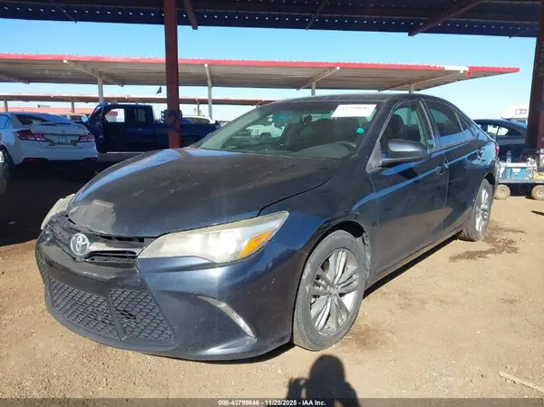 4T1BF1FK6GU218058 2016 TOYOTA CAMRY - Image 2