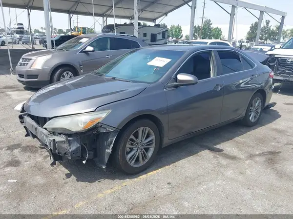4T1BF1FK6GU218464 2016 TOYOTA CAMRY - Image 2
