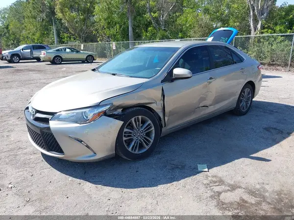 4T1BF1FK6GU220893 2016 TOYOTA CAMRY - Image 2