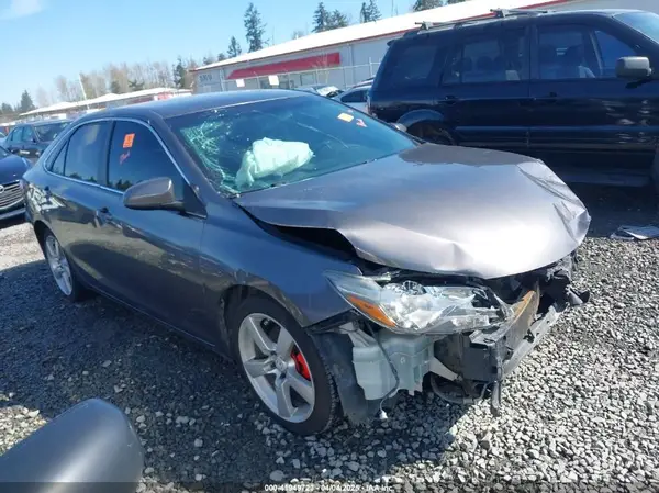 4T1BF1FK6GU221266 2016 TOYOTA CAMRY - Image 1