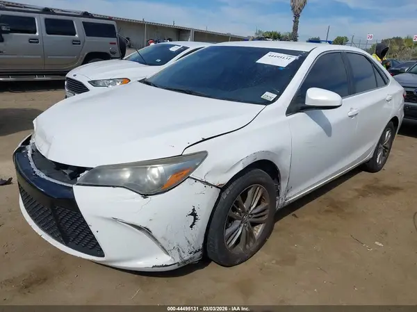 4T1BF1FK6GU224202 2016 TOYOTA CAMRY - Image 2
