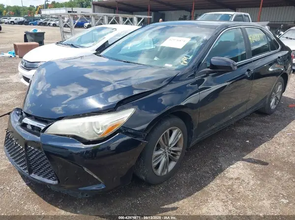 4T1BF1FK6GU231800 2016 TOYOTA CAMRY - Image 2