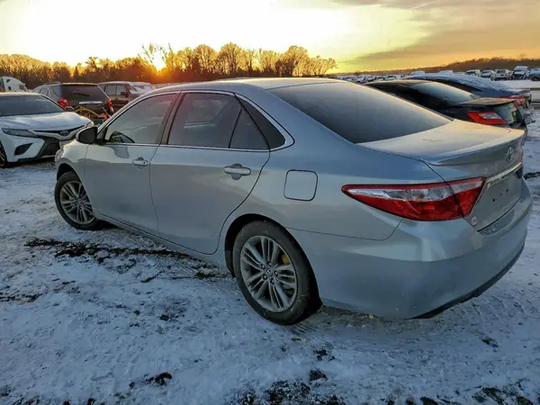 4T1BF1FK6GU233630 2016 TOYOTA CAMRY - Image 2