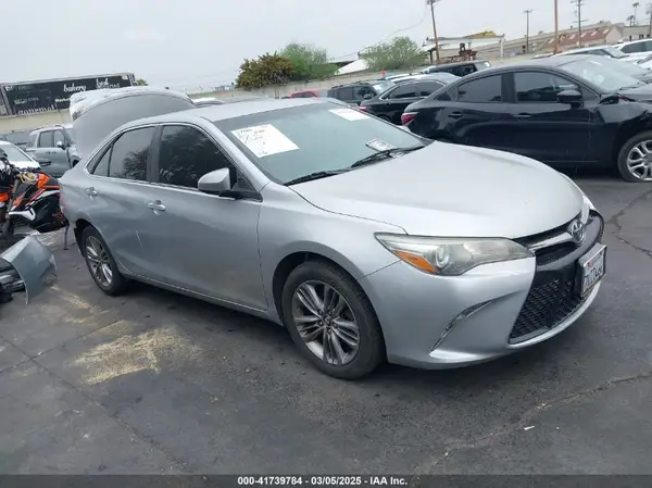 4T1BF1FK6GU233790 2016 TOYOTA CAMRY - Image 1