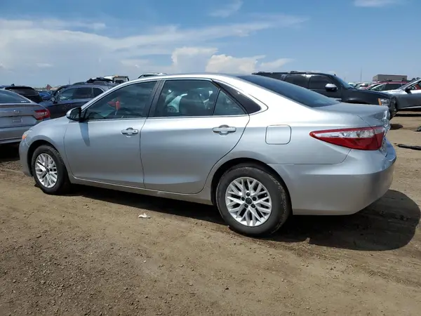 4T1BF1FK6GU235166 2016 TOYOTA CAMRY - Image 2