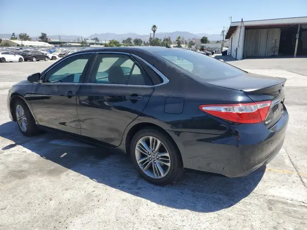 4T1BF1FK6GU235331 2016 TOYOTA CAMRY - Image 2