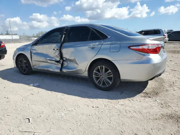 4T1BF1FK6GU235376 2016 TOYOTA CAMRY - Image 2
