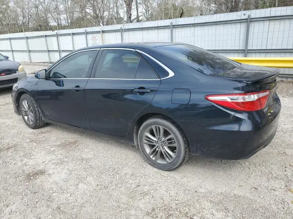 4T1BF1FK6GU240884 2016 TOYOTA CAMRY - Image 2