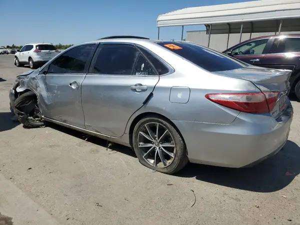 4T1BF1FK6GU242005 2016 TOYOTA CAMRY - Image 2