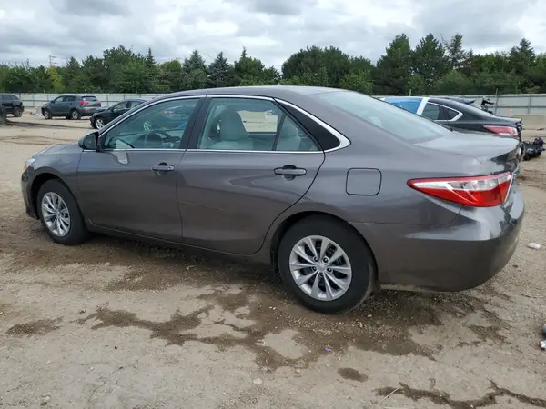 4T1BF1FK6GU249018 2016 TOYOTA CAMRY - Image 2