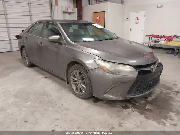 4T1BF1FK6GU252520 2016 TOYOTA CAMRY - Image 1