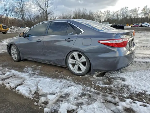 4T1BF1FK6GU255188 2016 TOYOTA CAMRY - Image 2
