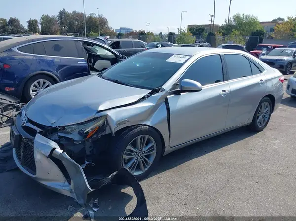 4T1BF1FK6GU255837 2016 TOYOTA CAMRY - Image 2