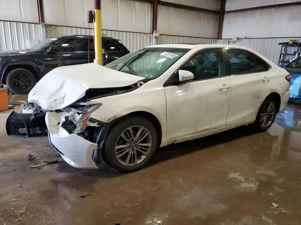 4T1BF1FK6GU258964 2016 TOYOTA CAMRY - Image 1