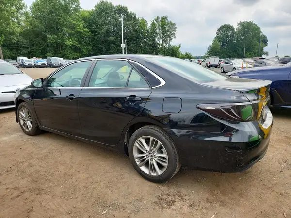 4T1BF1FK6GU262335 2016 TOYOTA CAMRY - Image 2