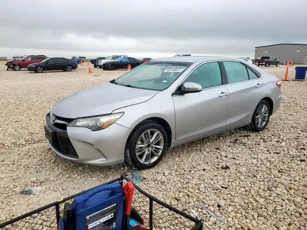 4T1BF1FK6GU262903 2016 TOYOTA CAMRY - Image 1
