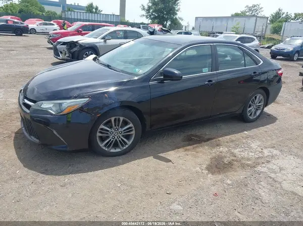 4T1BF1FK6GU263274 2016 TOYOTA CAMRY - Image 2