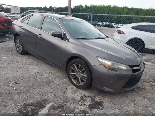 4T1BF1FK6GU265302 2016 TOYOTA CAMRY - Image 1