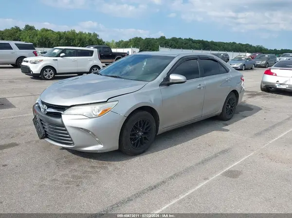 4T1BF1FK6GU265994 2016 TOYOTA CAMRY - Image 2