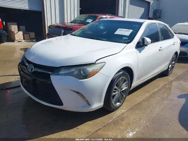 4T1BF1FK6GU266434 2016 TOYOTA CAMRY - Image 2