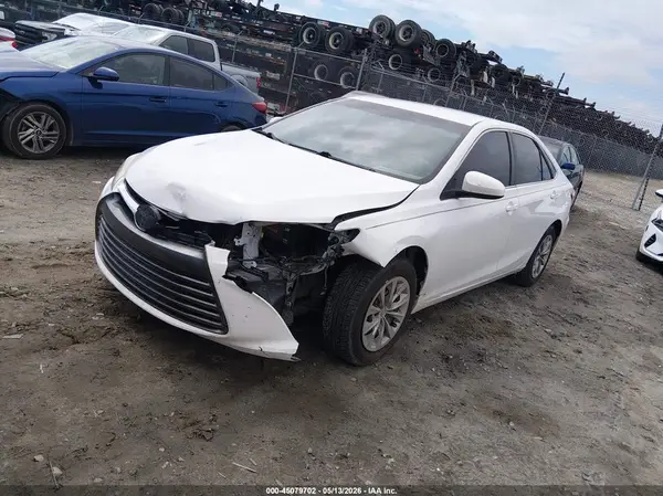 4T1BF1FK6GU267017 2016 TOYOTA CAMRY - Image 2